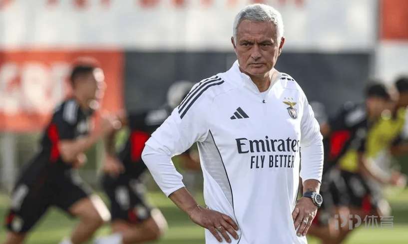 杜兰特奋力,拼搏难救布,兰德尔砍下,立博体育官网,立博体育直播,体育赛事直播,足球直播